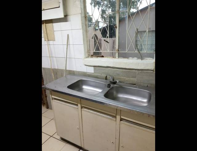 1 BEDROOM PROPERTY TO RENT IN GREENHILLS